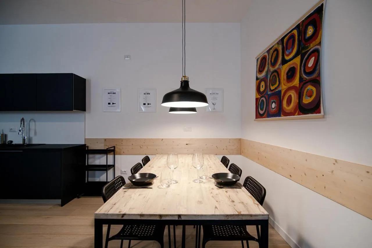 Apartment Ferienwohnung Borgovico Garden - The House Of Travelers Como