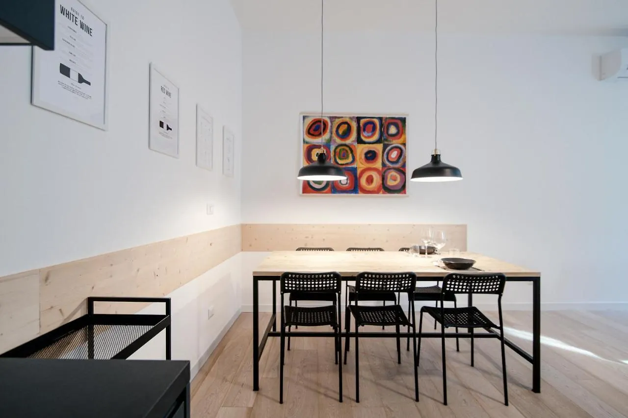 Ferienwohnung Borgovico Garden - The House Of Travelers Como 0*,